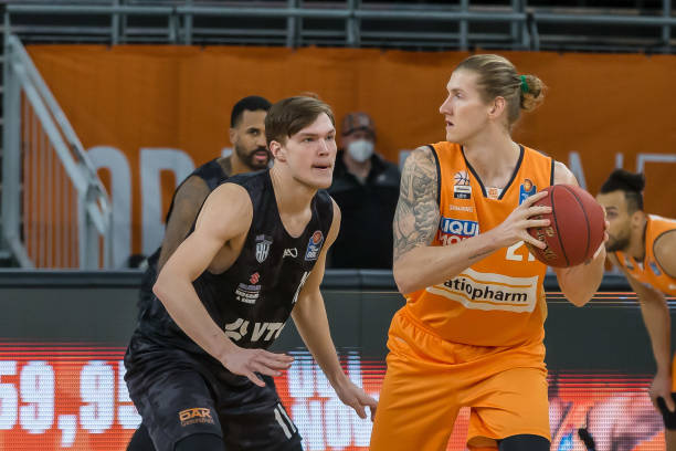 托雷斯对其 托雷斯对其