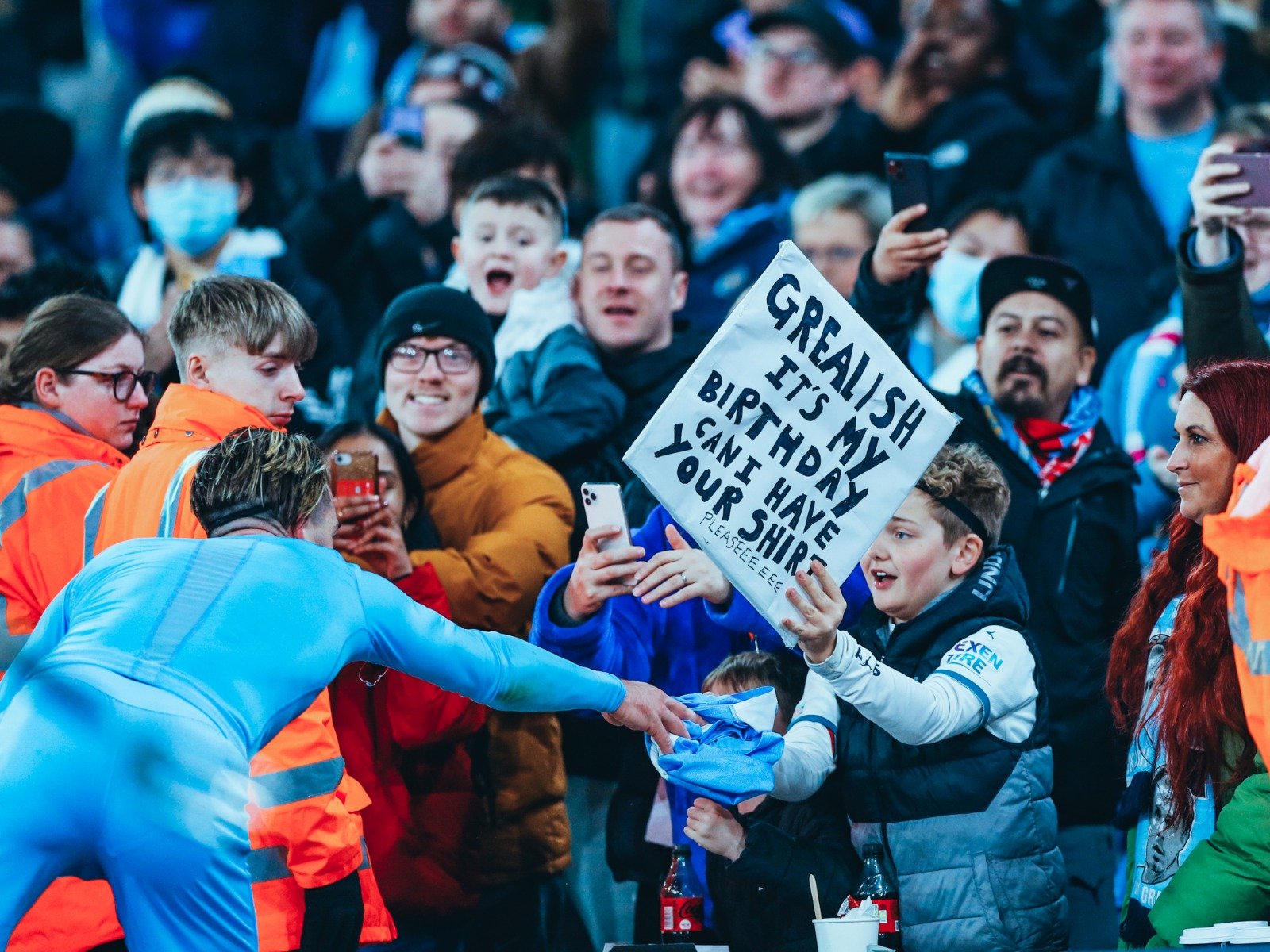 手的对比 手的对比