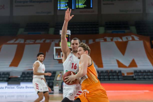 一支成熟球 一支成熟球